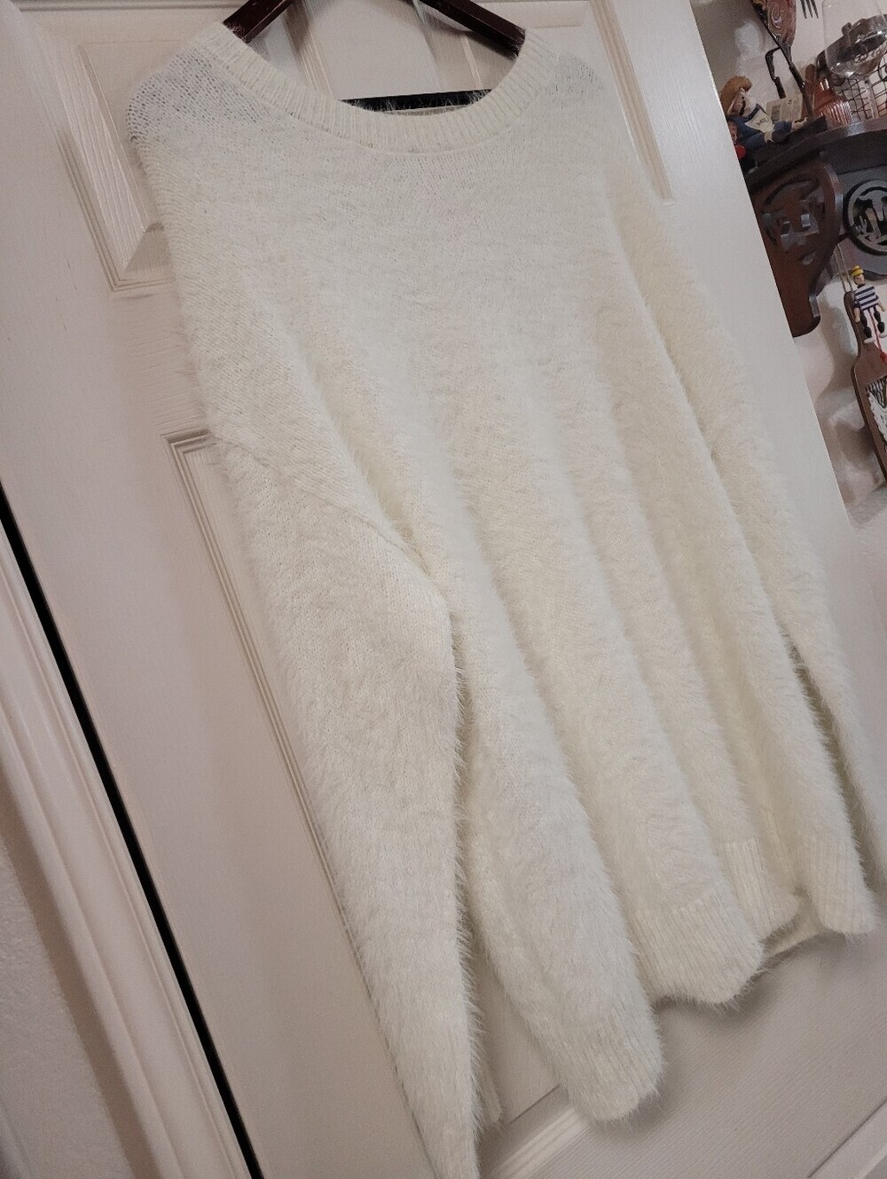 New Open Edit Cream Oversized Fuzzy Sweater Women's XL Pullover Cozy - Picture 3 of 6